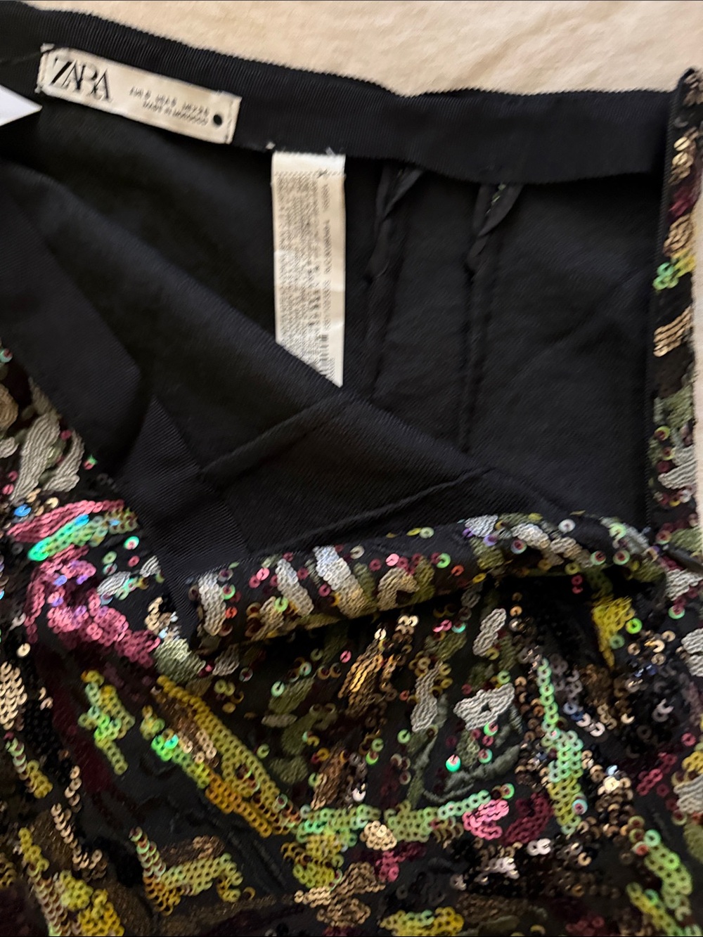 Zara NWT multicolor Sequin Mini Skirt on black underlay size Small - Picture 12 of 14